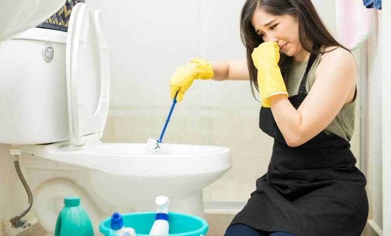 Как избавиться от неприятного запаха в ванной комнате 1