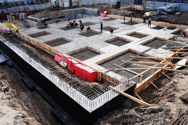 Как выбрать бетон для монолитных работ на строительстве зданий 1